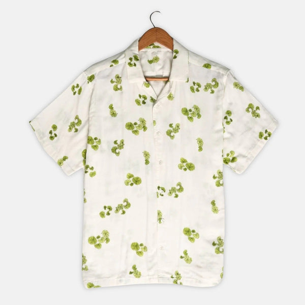 Minimal Leaf Print Cuban Collar Half Sleeve Shirt for Men, Premium White Casual Summer Shirt, Lightweight Beach Resort Vacation Button Down Shirt